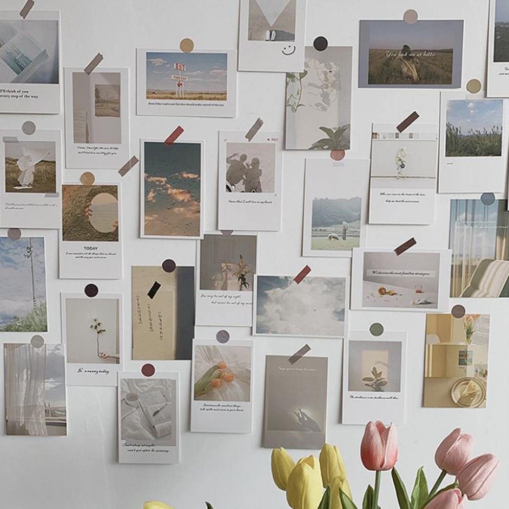 Set of 30 emotional card photos