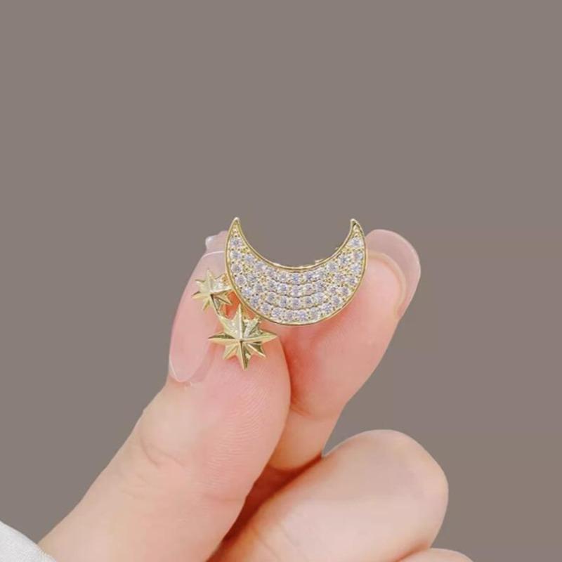 Elegant Rhinestone Moon BroochesFor Women Star Crescent Lapel Pins Clothing Coat Jewelry Party Accessories Gifts