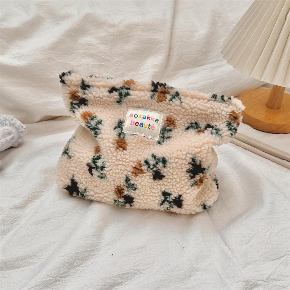 Ins Wind Winter Plush Cosmetic Bag Color Polka Dot Large Capacity Travel Skin Care Cosmetics Storage Bag Women