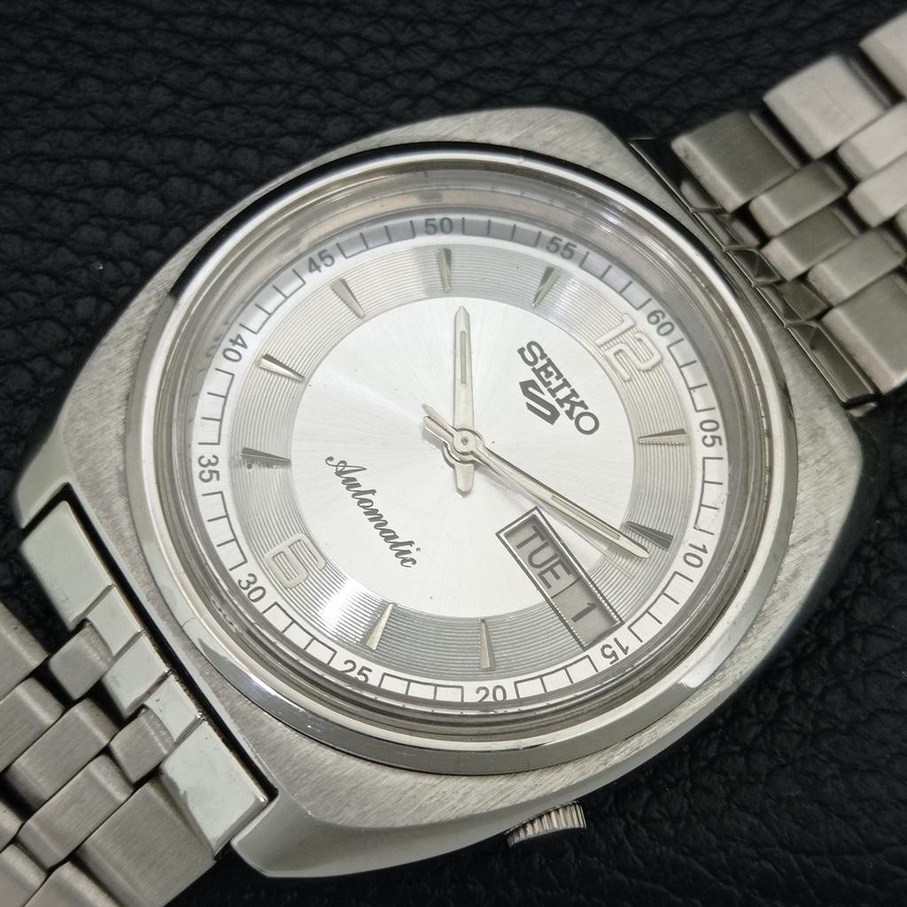 GENUINE VINTAGE SEIKO 5 AUTOMATIC 7019A JAPAN MENS SILVER DIAL WATCH a709190-1