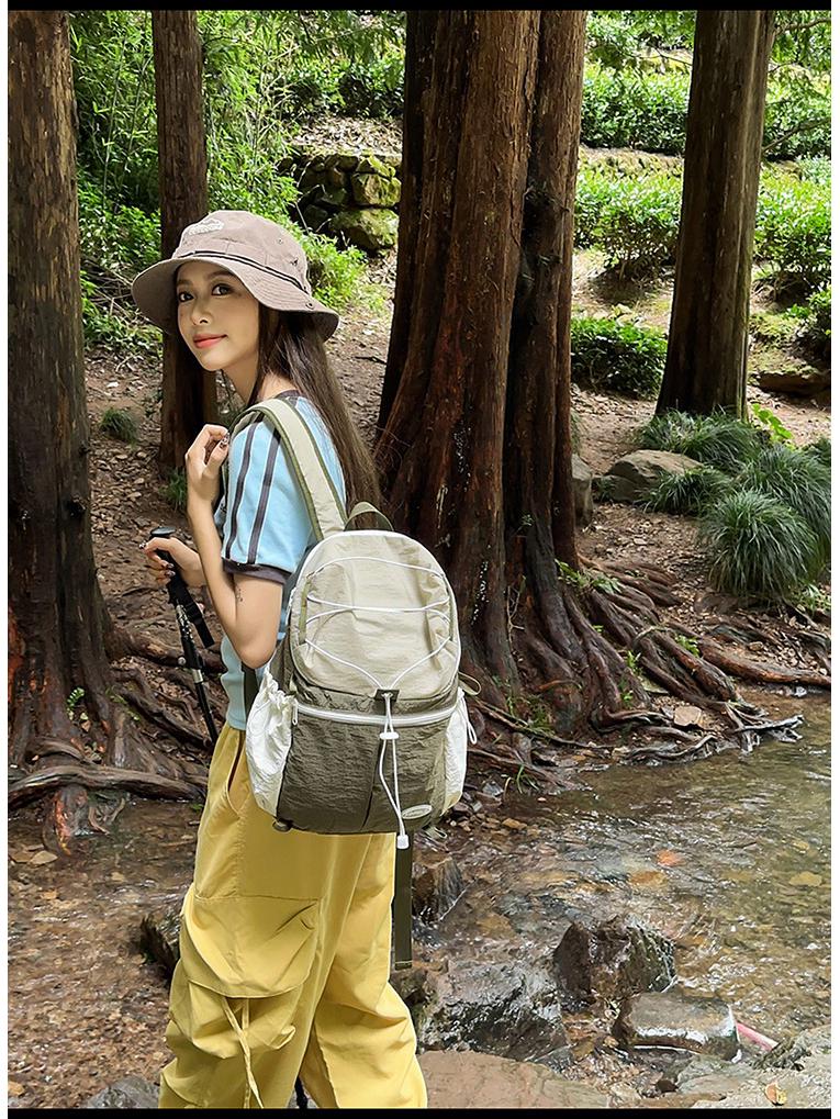 Color Block Outdoor Backpack Lightweight Retro Travel Bag for Hiking, Mountaineering, Picnic, and School - Women's Small Backpack