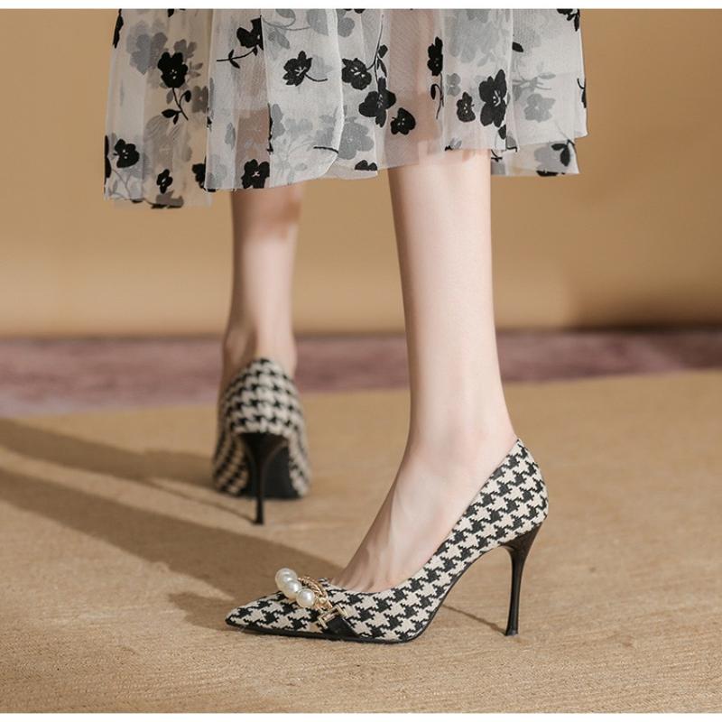 BITRE Shoes 2024 Spring Women Pumps Pearl Metal Chain High-heels Checked Grain Stilettos Women Heels Luxury Banquet Shoes