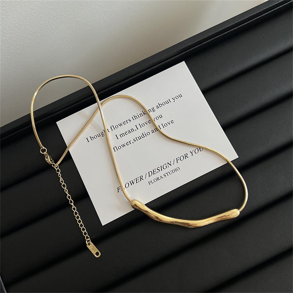 Women's Metal Chain Lrregular Titanium Steel Non-fading Necklace Jewelry