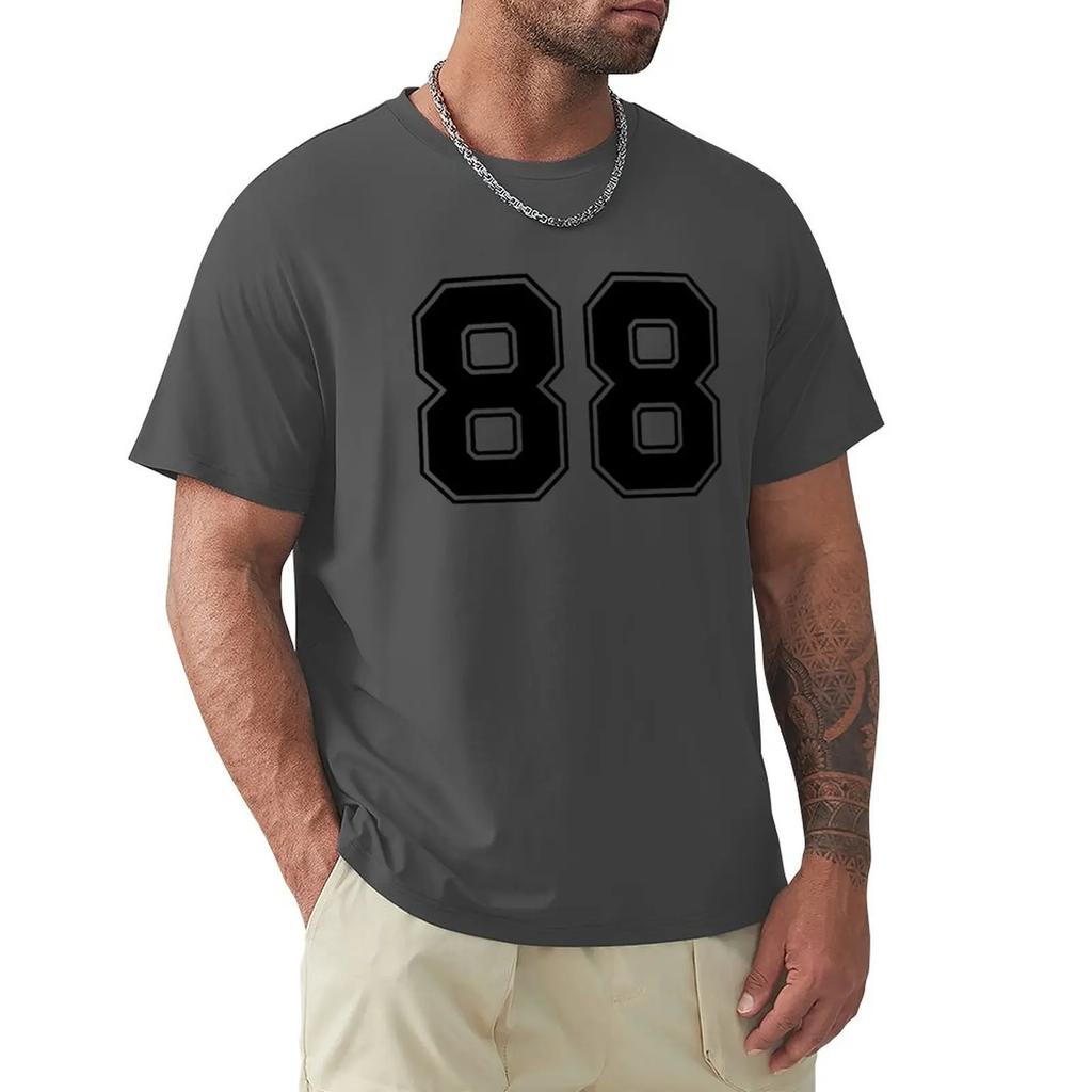 88 American Football Klassisch Vintage Sport Trikot Nummer in Schwarz Nummer auf Weißem Hintergrund für American Football Basis T-Shirt