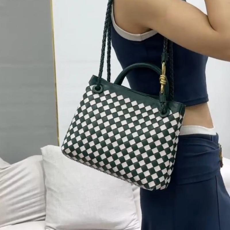 Woven Color Matching Handbag Fashionable Metal Rope Buckle Tote Bag Premium Retro Design Shoulder Messenger Women's Bag
