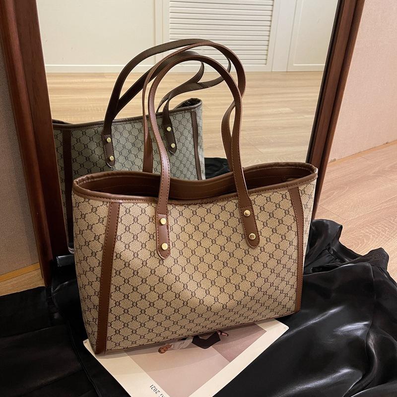 

Fashion commuter tote bag high-end sense large-capacity bag women s spring and summer tide versatile explosive shoulder bag wholesale хаки