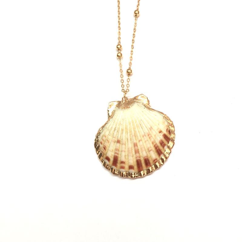 Natural Gold-Plated Conch Pendant Necklace - Colorful Shell & Clavicle Design