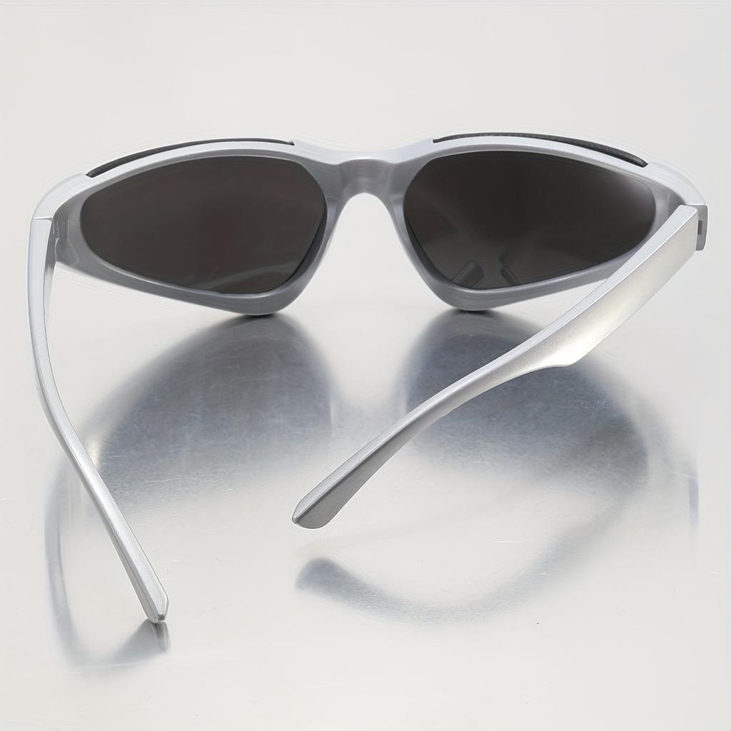 New Fashion Sunglasses Millennium Spice Girls Cyberpunk Future Technology Sense Half Frame Sunglasses Men's and Women's Sunscreen