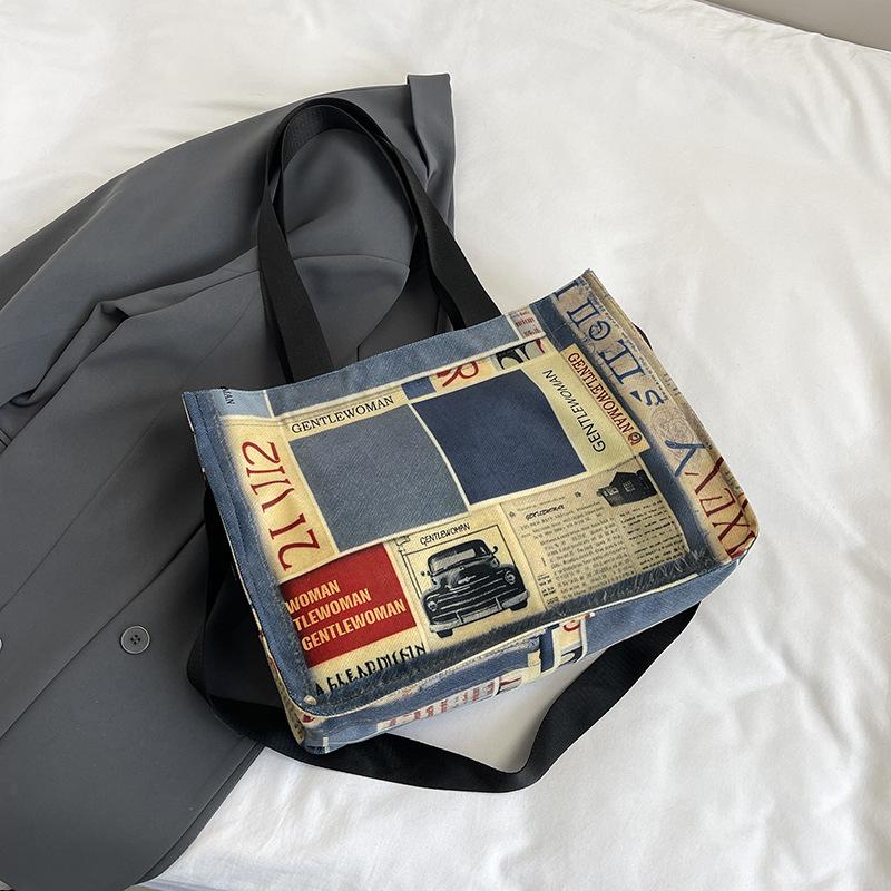 

Модная женская сумка через плечо с принтом 2025 новая сумка-ведро большой вместимости нишевая ретро большая вместимость портативная сумка-тоут хаки