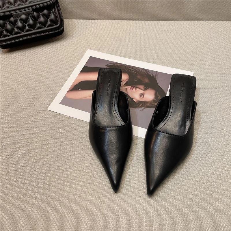 2024 Hot Selling New Temperament Thin Pointy Cat with Baotou Sandals Women Wear Soft Leather Thin with Mueller Half Slippers