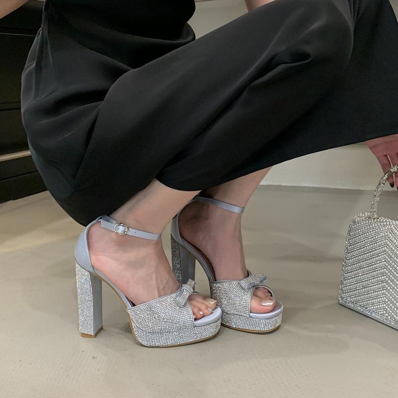 

Fashion Bowknot Crystal Open Toe Platform Sandals Women Summer Chunky Buckle Strap Square High Heels Party Dress Shoes 40EU/CN41 сірий