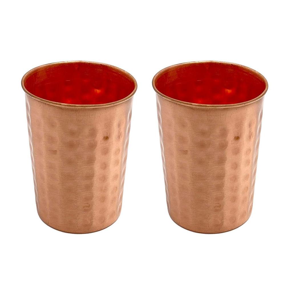 Sada 2 ručně vyráběných tepaných měděných kelímků | Hrnek na vodu z čisté mědi s víčky | 350 ml pro ájurvédské zdravotní benefity