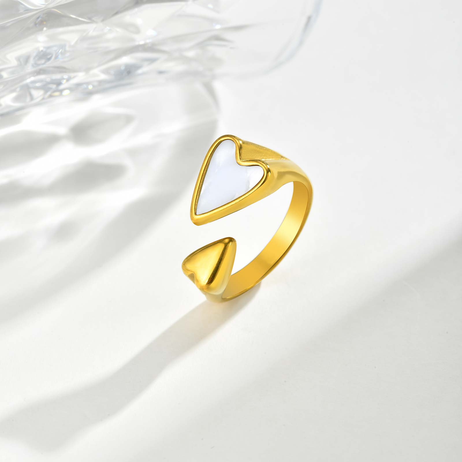 

Trendy Charm Stainless Steel White Shell Heart Rings For Women,Gold Plated Wedding Personality Finger Rings,Party Jewelry Gift