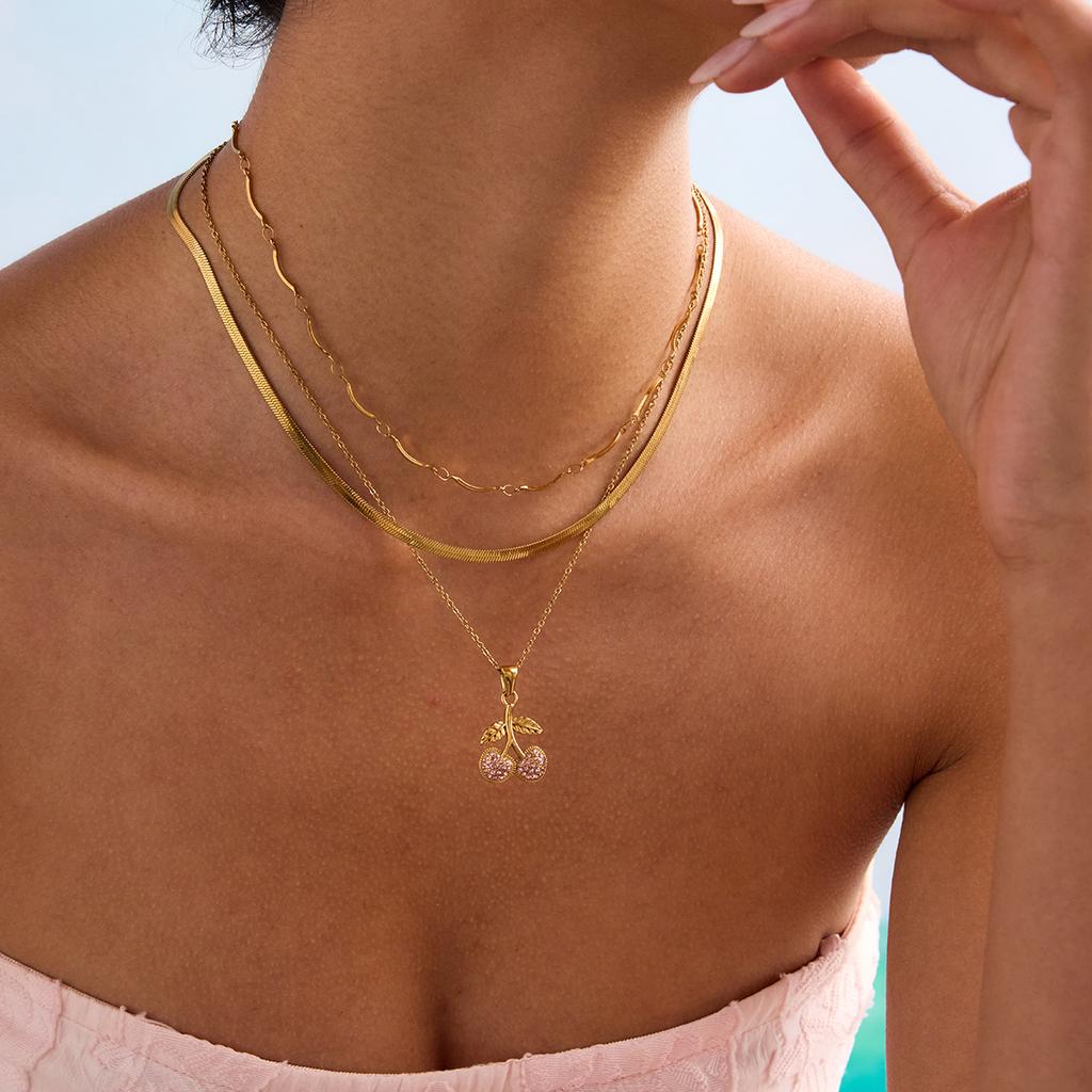 Yori Trendy Stainless Steel Chain Necklace for Women Golden 18K Plated Stainless Steel Fashion Holiday Jewelry Gift