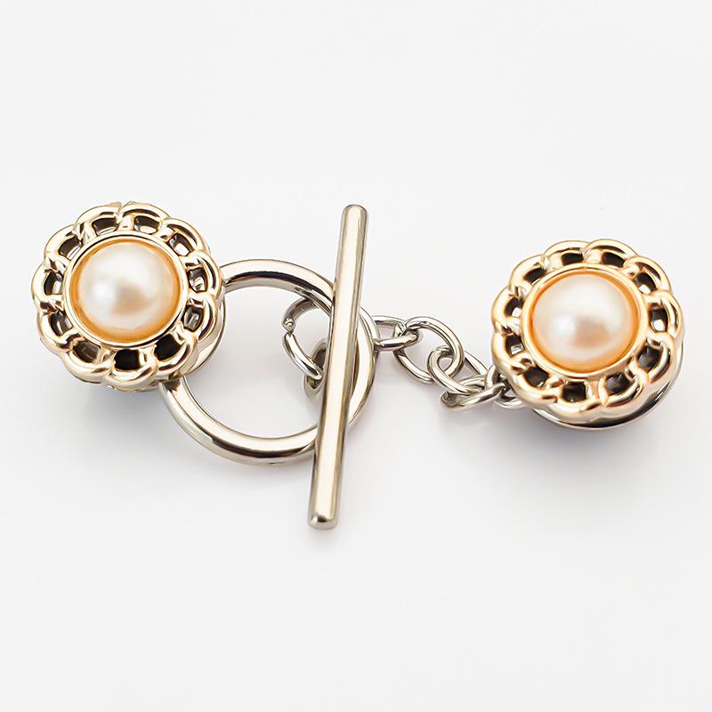 Pearl Brooch Cardigan Chain with Decorative OT Buckle