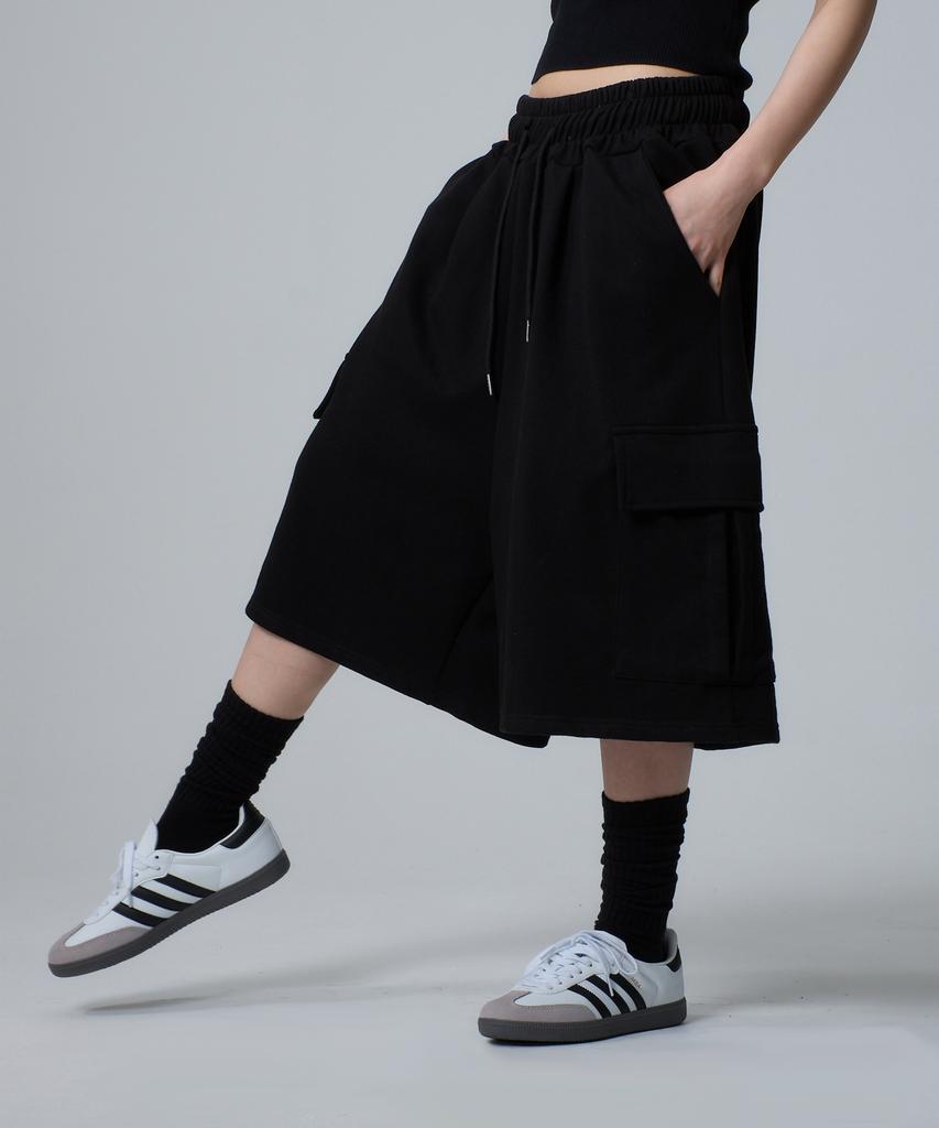 UNKNOWN PLANET Daily Wide Sweat Cargo Shorts Pants Black