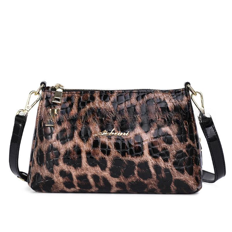 New Fashion Shoulder Bag Spring and Summer Armpit Bag Women's Large Capacity Mother Bag Crossbody Bag