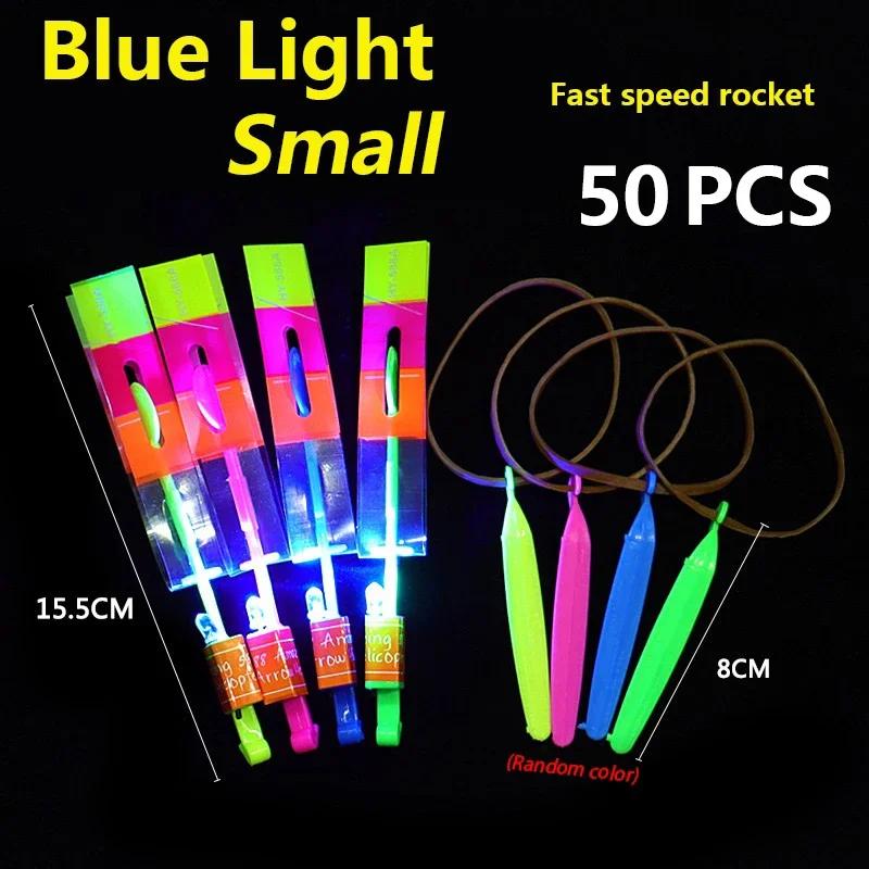 1/3/5/10pcs Incredibile Luce Giocattolo Freccia Razzo Elicottero Giocattolo Volante HA CONDOTTO LA Luce Giocattoli Divertimento Del Partito Regalo elastico Catapulta