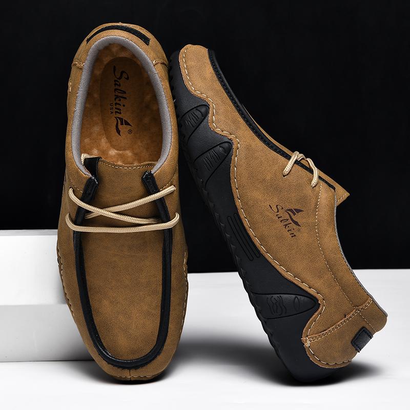 Men’s White Driving Shoes Handmade Moccasins Casual Retro Men’s Outdoor Wide Shoes Plus Size Anti Slip Boat Shoes
