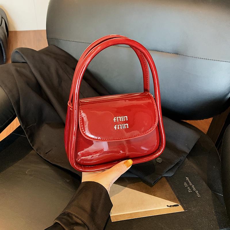 Niche design portable commuter bag women's 2025 new trendy fashion glossy small square bag shoulder messenger bag