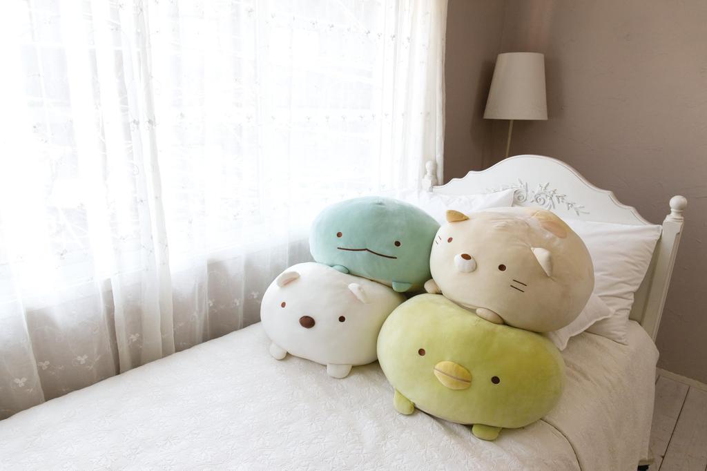 MR78001 Sumikko Gurashi Super Mochimochi Daifuku Cushion Polar Bear