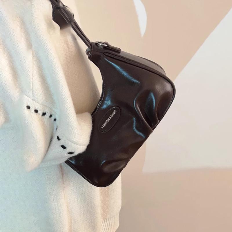 Niche Texture Underarm Bag Autumn and Winter Messenger Bag High-end Cloud Silver Crescent Bag Women's Shoulder Bag