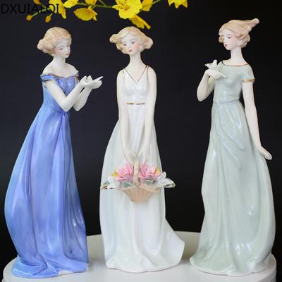 DXUIALOI Decorazione creativa europea in ceramica, scultura di personaggi, decorazione per soggiorno, regalo di nozze, decorazione per la casa