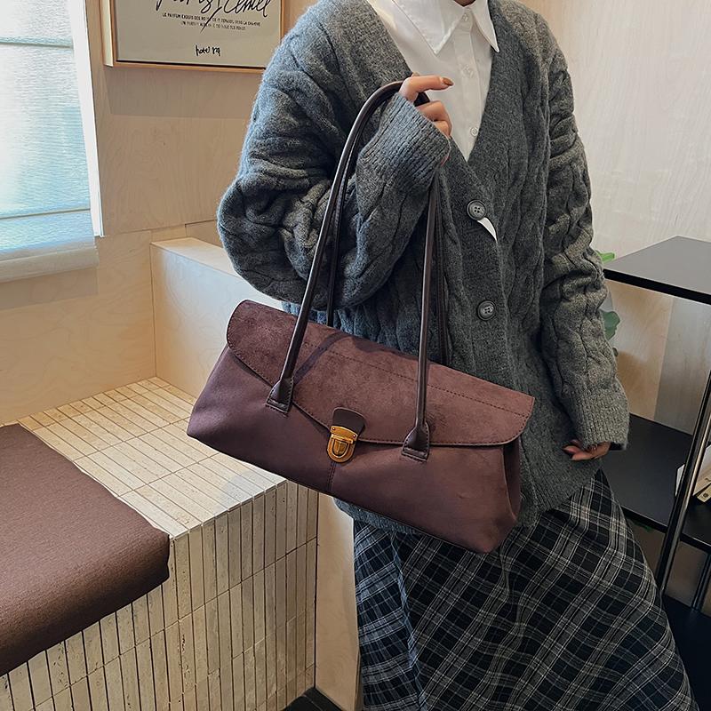 Vintage college style tote bag simple shoulder armpit bag ins premium sense niche locomotive bag