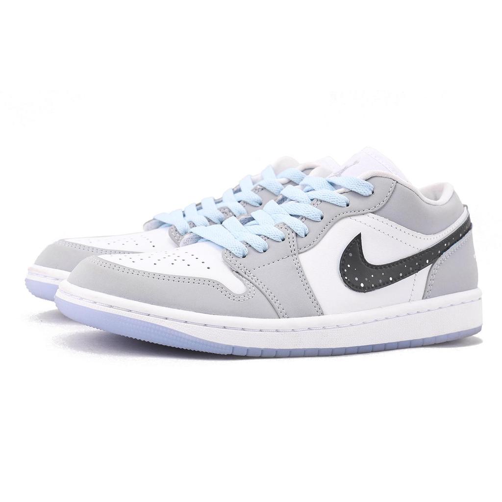 Jordan Air Jordan 1 Women's Low-Top Basketball Shoes Slip-Resistant, Abrasion-Resistant Gray DC0774-105(Team-SBOX)-Random Packaging Bags