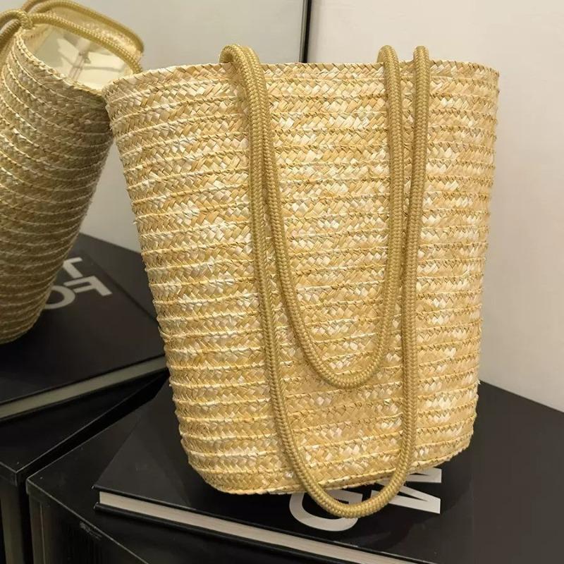 Straw Shoulder Straw Bag New Hand-woven Bag Large Capacity Versatile Bucket Bag Vacation Beach Bag Straw Bag Women