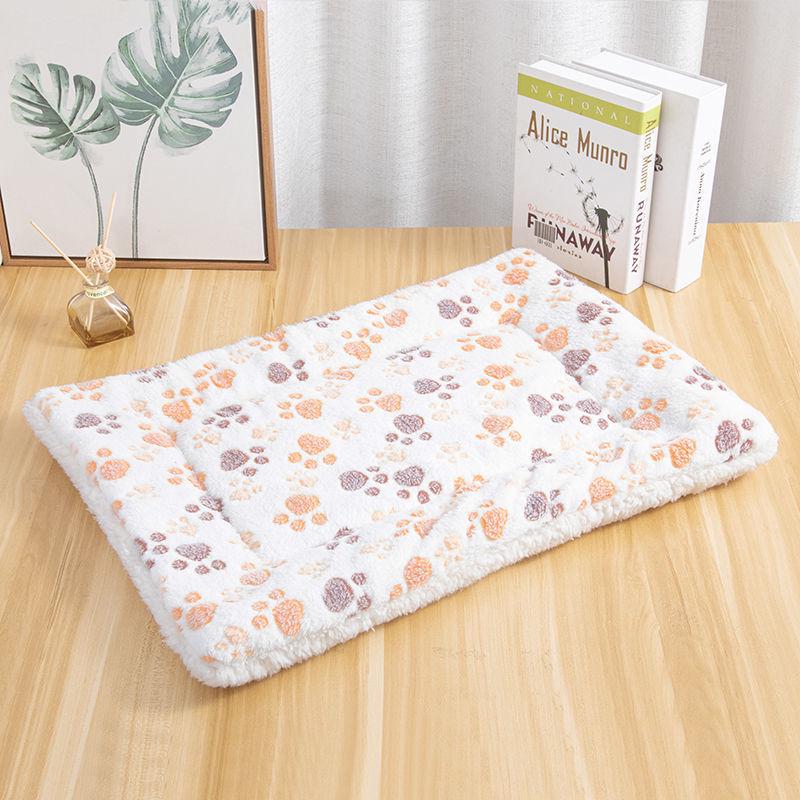 Thickened Autumn & Winter Warm Pet Blanket for Cats and Dogs
