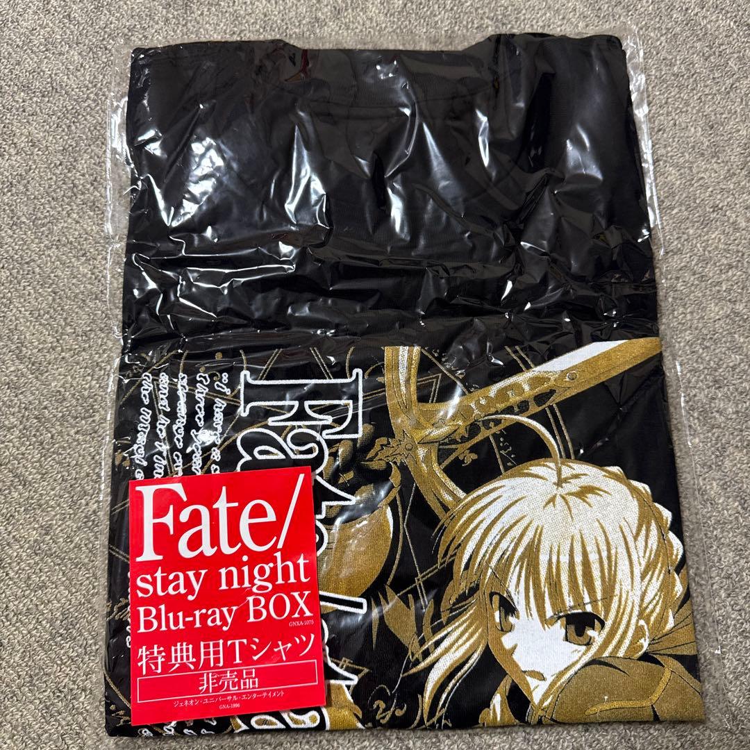 

[Б/У] Футболка в комплекте с Blu-ray BOX Fate/stay night