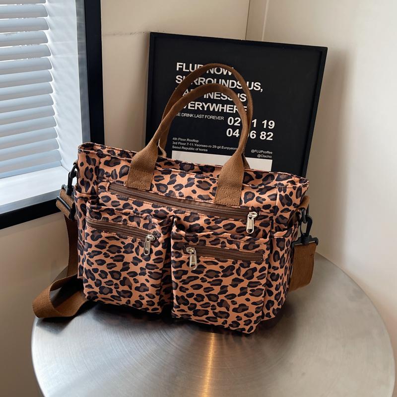 Sac de loisirs pour femmes classique à imprimé léopard de grande capacité avec plusieurs poches Nouveau sac cabas léger pour les déplacements