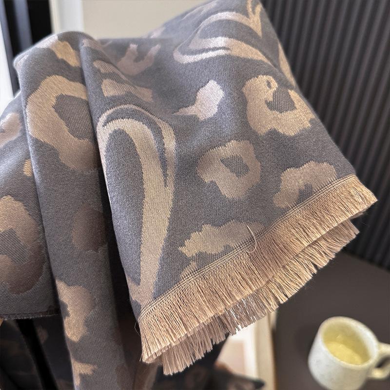 Premium autumn and winter sense retro leopard print love print fringed scarf women's autumn and winter versatile Tencel cotton shawl