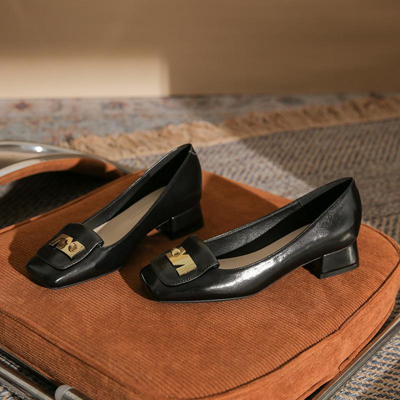 

Classic fashion retro square head thick heel women s single shoes versatile new temperament comfortable medium heel women s shoes 34 [Standard Code]