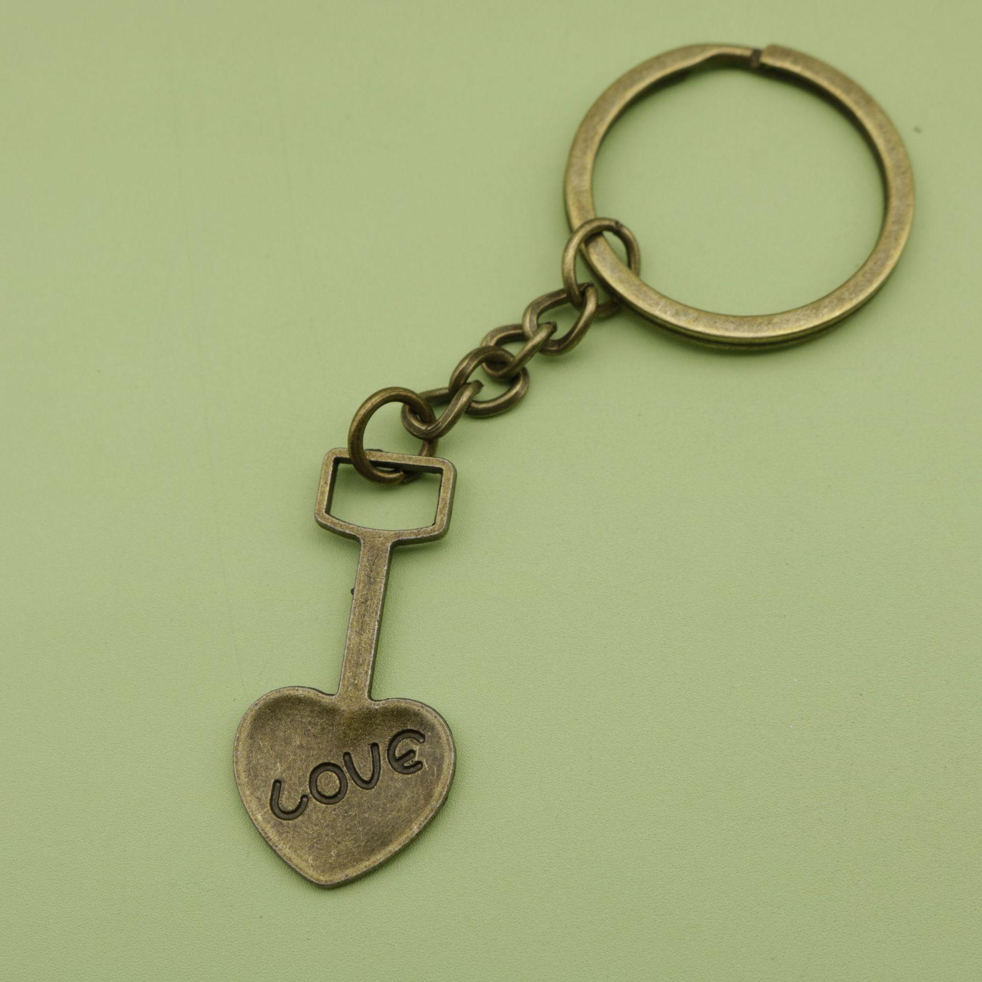 Trendy Shovel Keychain Pendant - Hot Selling Simple Jewelry