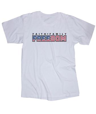 Glaube Familie Freiheit Amerikanische Flagge Land Militär weißes T-Shirt