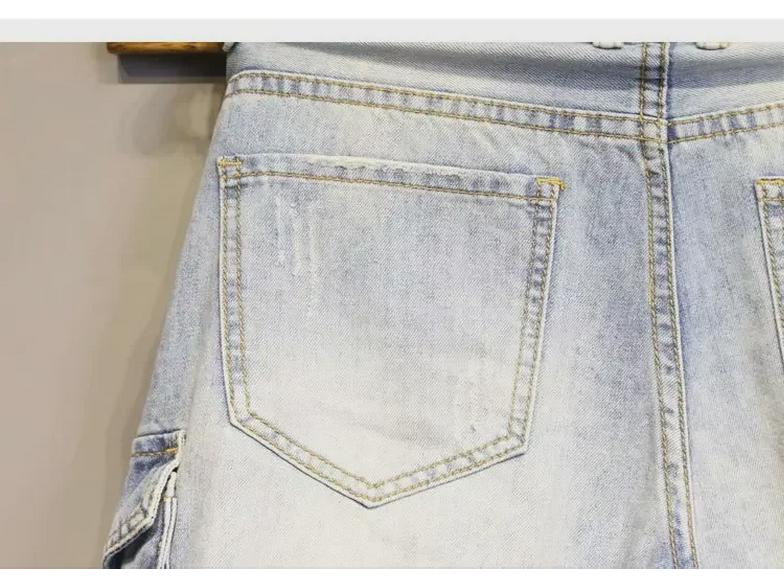 Men's Slim Light Blue Denim Workwear Shorts with Contrast Pockets