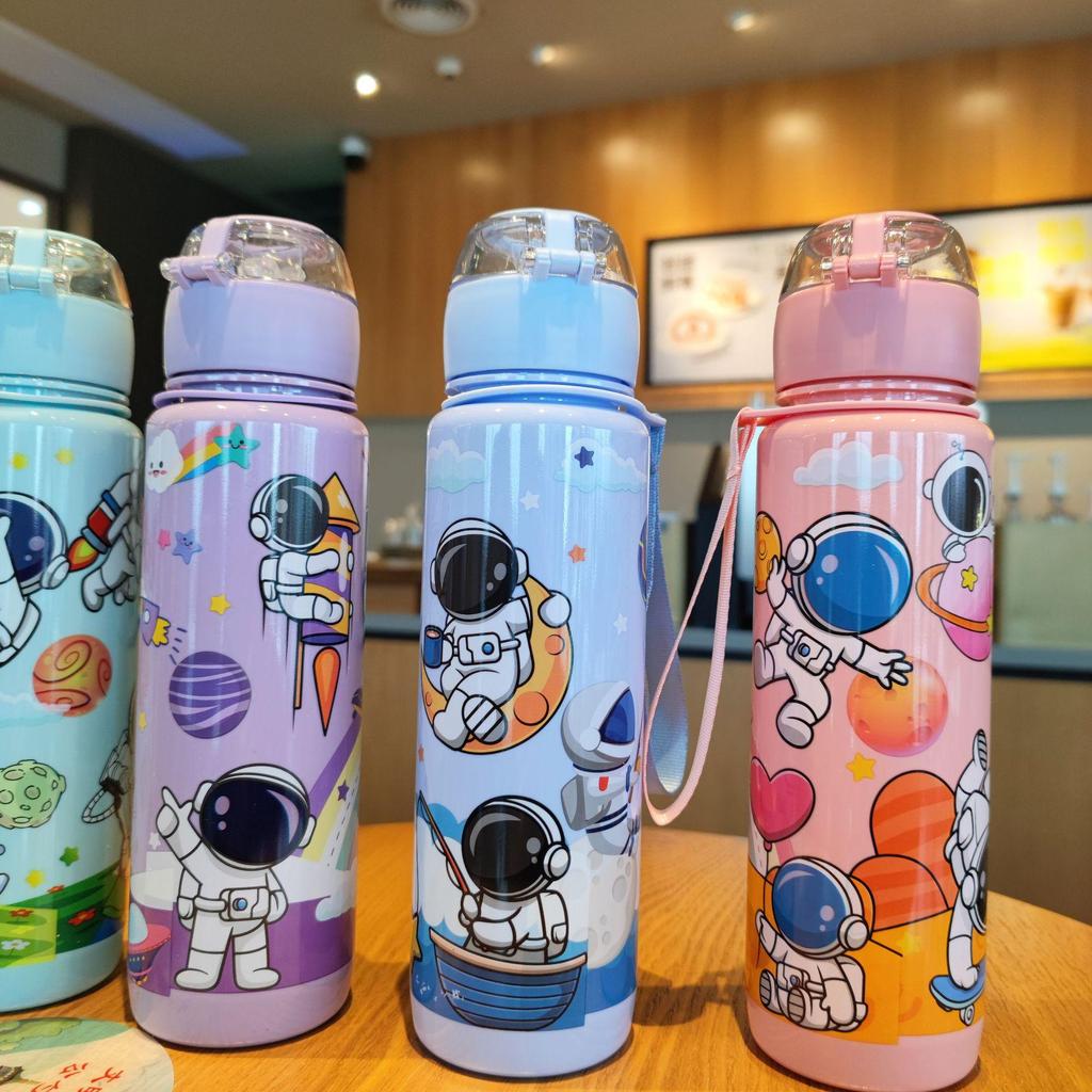 Cartoon Astronaut Portable Straw Water Cup for Kids