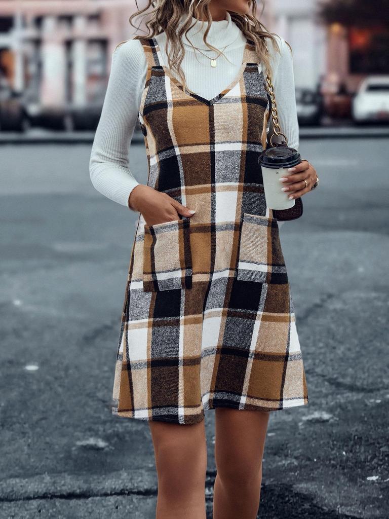 Chic Women's Plaid Suspender Skirt with Pockets – Casual Fashion for Spring and Autumn