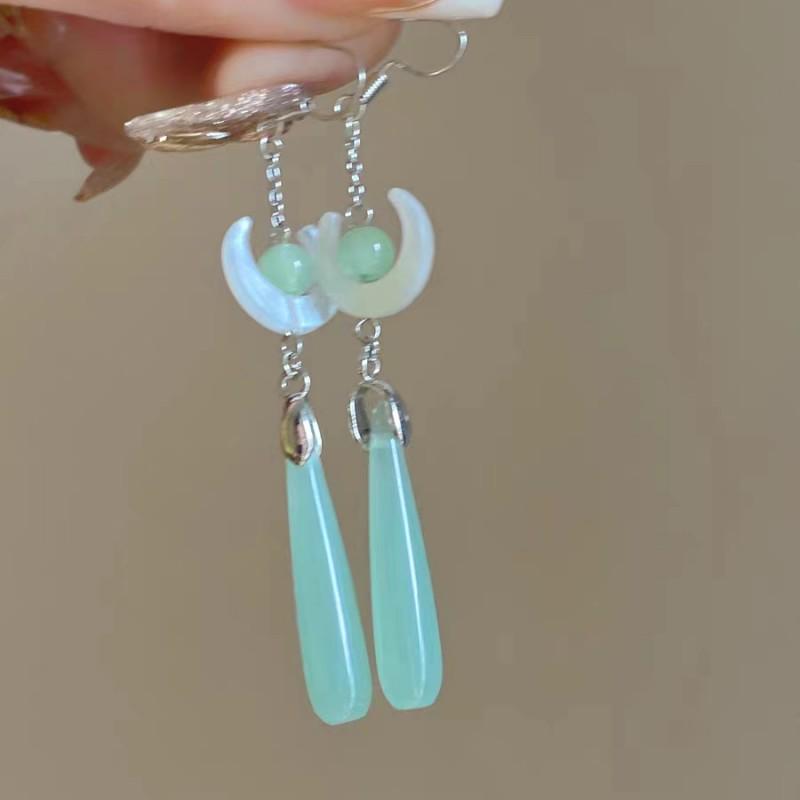 Boucles d'oreilles à pampilles en jade de mer au clair de lune: Design Unique, Pièce Statement Tendance pour Femme