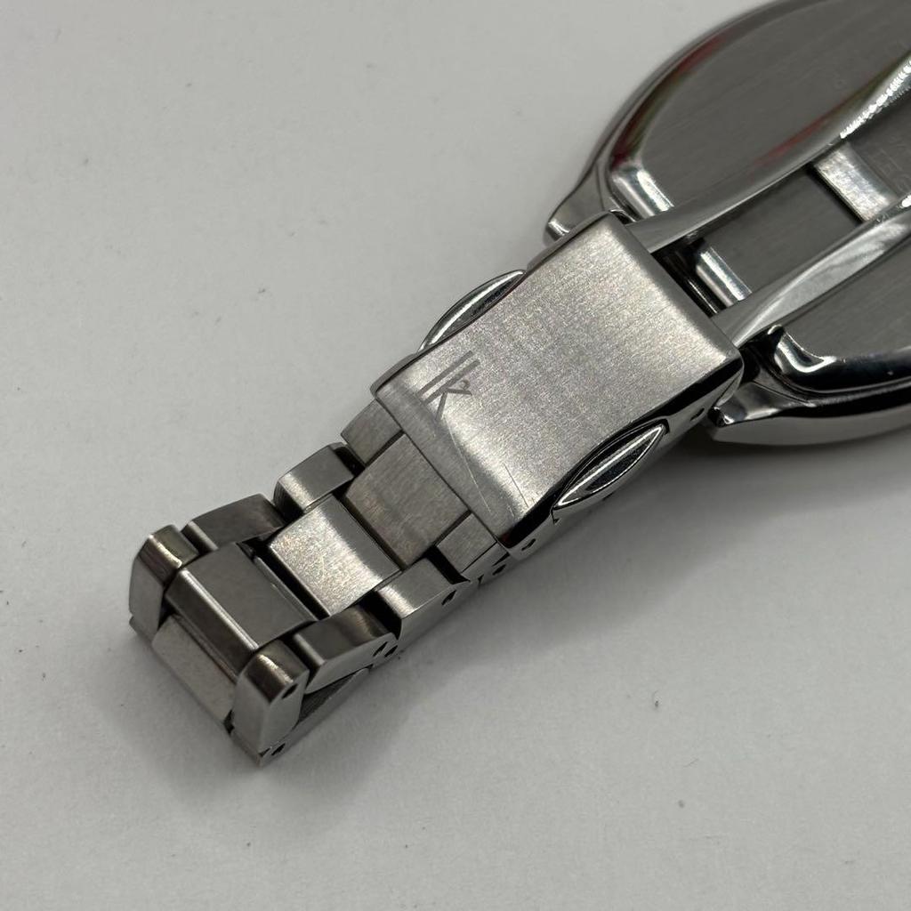 [USED] Working Seiko Seiko Lukia tonneau-shaped women's watch with radio-controlled solar watch and box.