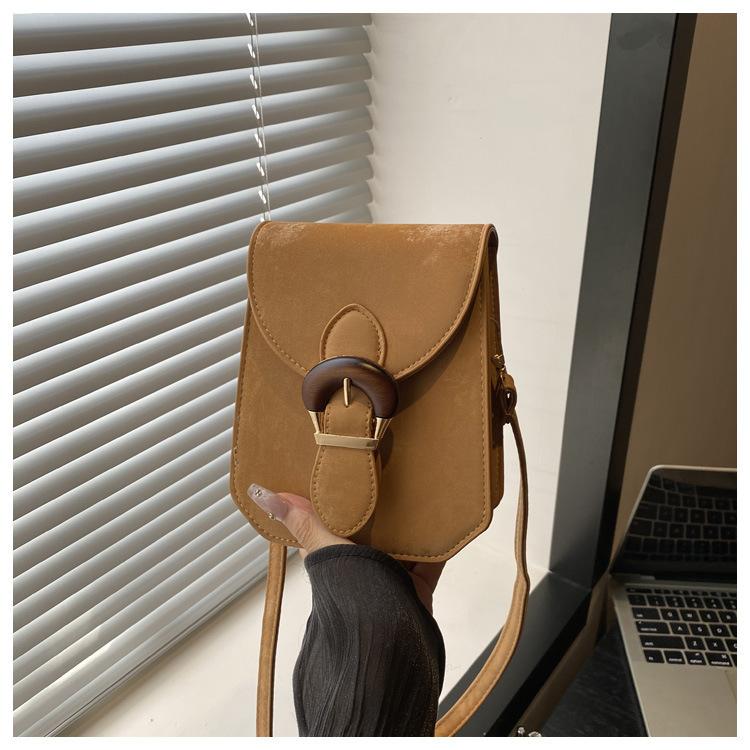 Bag Female Messenger Small Satchel Mobile Phone Bag 2025 New Niche Design Sweet Cool Internet Celebrity Senior Sense Foreign Style Small Square