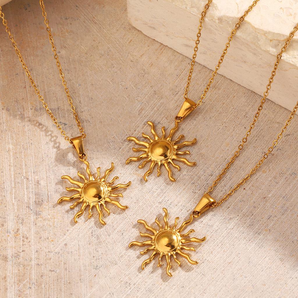 Personalized Hip Hop Golden Necklace Simple Style Sun Pendant Necklaces European American Fashion Trendy Stainless Steel Jewelry