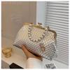 Luxury Designer Women White Shoulder Bags Gold Silver Crossbody Bags Pearl Evening Clutch Chain Shell Clip Party Handbags