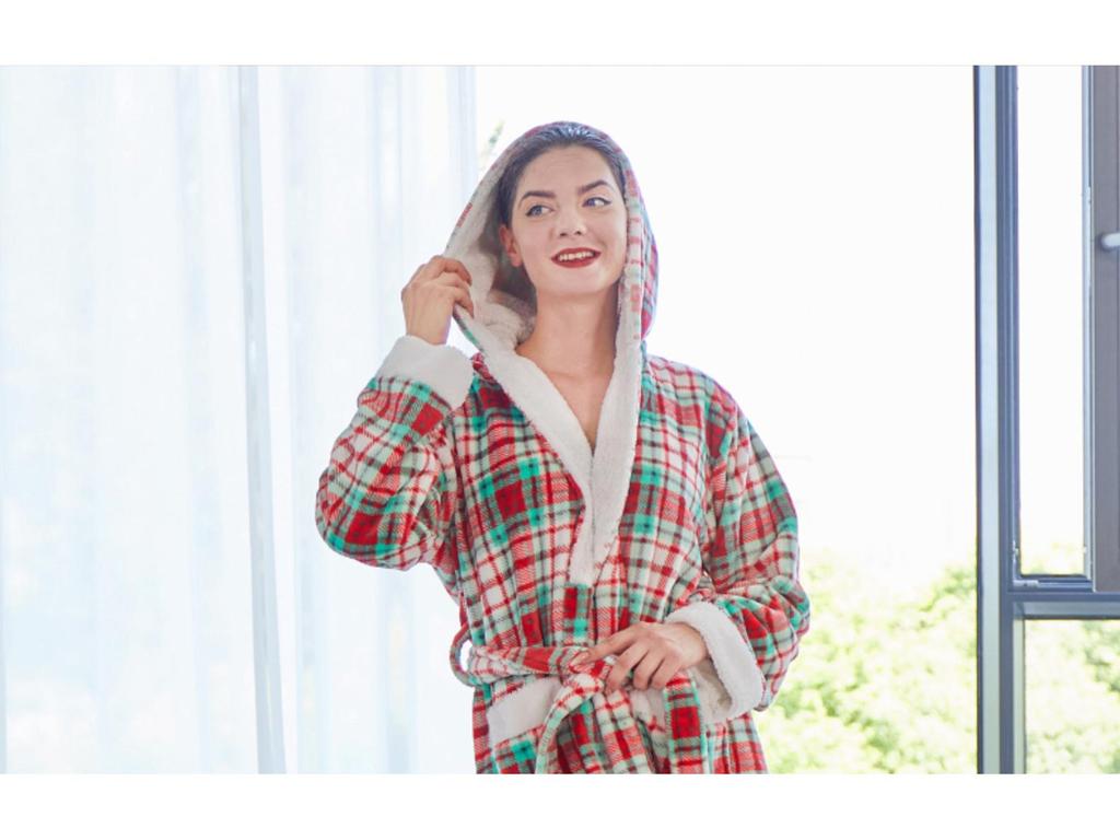 European & American Style Casual Warm Flannel Plaid Hooded Bathrobe Pajamas