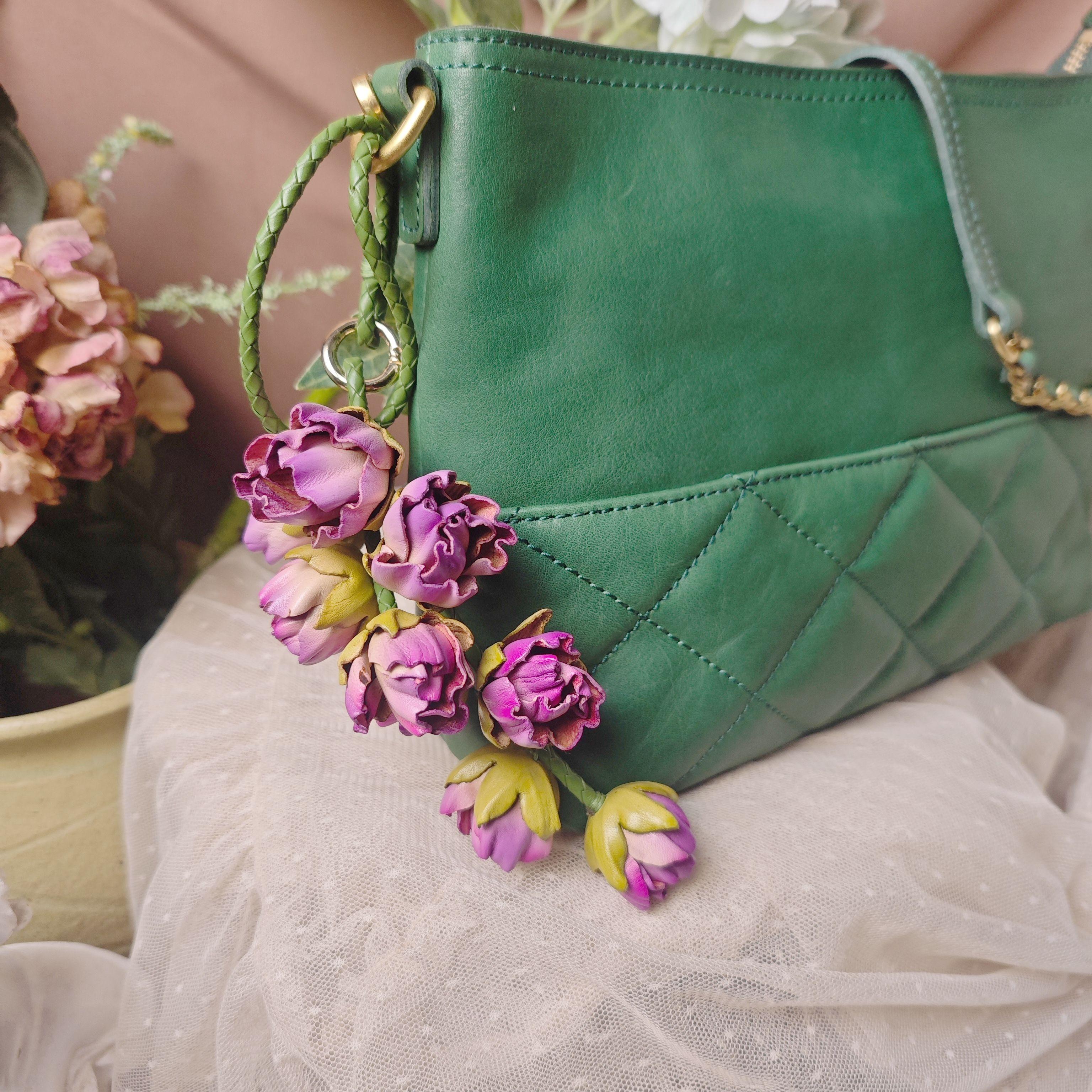 

Оригинальный брелок для сумки ручной работы из натуральной кожи - 3D цветочный художественный кулон в китайском стиле, изысканное украшение в виде цветочной композиции фиолетовый