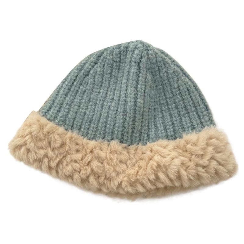 Plush Beanie Hat with Thick Liner Female Warm Selfie Cap Windproof Skiing Cap