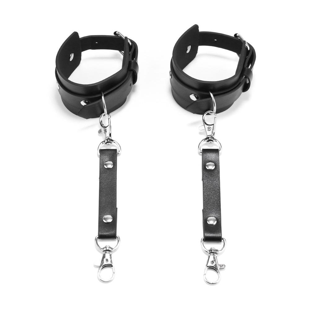 Nightclub Glamour Queen Leather Bondage Mask Belt Seal Handcuff Set