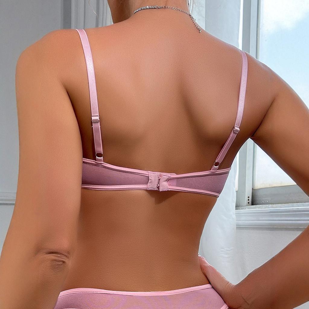 Pink lace embroidered French bra women's gathered small breasts show big European and American pure desire underwear sexy breathable bra